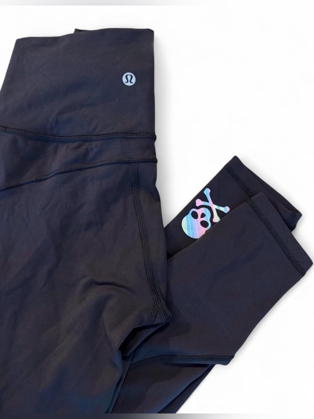 Lululemon x SoulCycle collab limited-edition women’s Sz. 2 black Align leggings